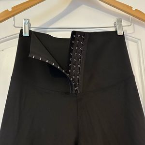 Sleek Black High-Rise Leggings